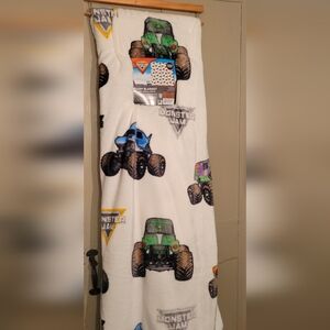 Monster Jam Fleece Blanket 90inx90in